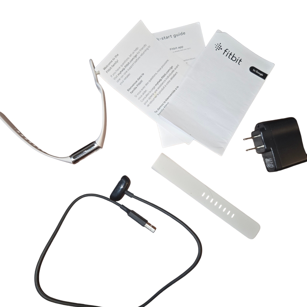 Fitbit Charge 6 With Accessory Bundle in Porcelain